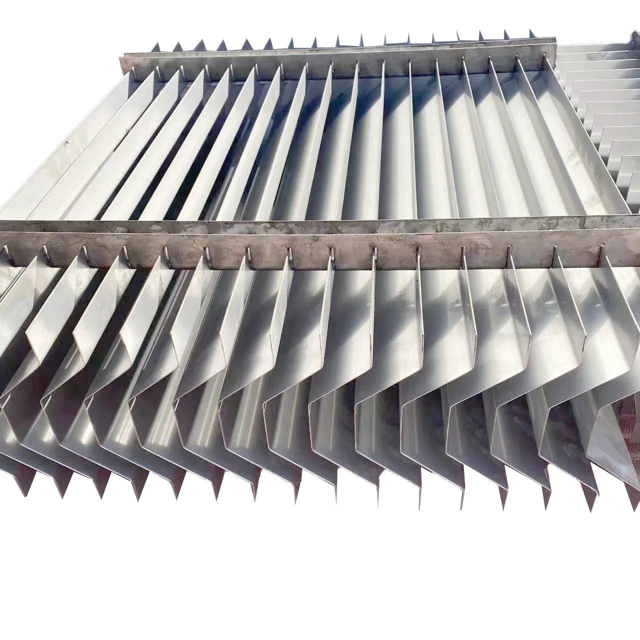 The manufacturer specializes in producing 304 316L defogger metal blade defogger plastic defogger