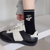 Nouvelles chaussettes d'automne et d'hiver pour femmes : chaussettes mi-mollet avec rayures, pois, dessins animés, mignon petit chien, chaussettes en coton, sans os