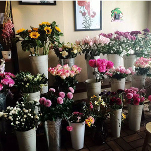 Florero retro moderno del barril <span class=keywords><strong>de</strong></span> la flor del hierro labrado decoración casera con las flores secas Fábrica <span class=keywords><strong>de</strong></span> la <span class=keywords><strong>estela</strong></span> al por mayor - Product Image 1