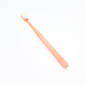 Cepillo de Dientes Manual para Adultos de Calidad Premium, Limpieza Suave, Cuidado Diario, Cepillo de Dientes Personalizado para Aparatos Ortodóncicos - Product Image 4