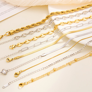Bracelets personnalisés OEM pour femmes et hommes, étanches, en zircone, en forme de cœur, en acier inoxydable plaqué or <span class=keywords><strong>18</strong></span> carats, chaîne cubaine pour femmes - Product Image 6