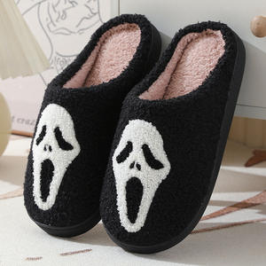 Pantuflas Cálidas de Invierno para Mujer, Diseño de Cara Sonriente, Peluche Suave, Suela de Goma, para Navidad y Halloween - Product Image 3