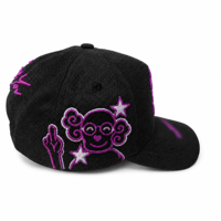 Gorra de Béisbol Negra Bordada Personalizada con Diseño de Corona Gótica X, 100% Algodón Twill, Ajustable con Cierre a Presión, Venta al Por Mayor Directa de Fábrica OEM
