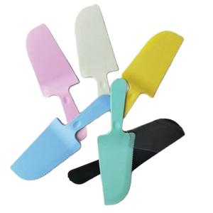 Best Seller Disposable Mini Plastic <strong>Cake</strong> <strong>Knife</strong> Eco-Friendly Independent Packaging Modern Style for Parties and Birthdays - Product Image 5