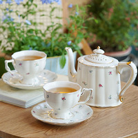 Service à thé vintage en céramique dorée à la main - Collection Thé Anglais de l'Après-midi avec couvercle ajouré créatif