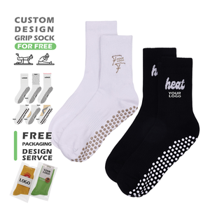 جوارب قطنية لنوادي البيلاتس مع شعار مطرز قابل للتخصيص، مضادة للانزلاق ومريحة للتدريب والتمارين الرياضية - Product Image 1