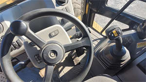 รถตักล้อยางมือสองราคาดีที่สุด ปี 2015 รุ่น Caterpillar 420F2 IT พร้อมห้องโดยสารที่สะดวกสบาย - Product Image 5