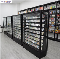 Vitrine d'exposition de cartes à collectionner Maxsen personnalisable, moderne, avec éclairage LED, à un seul côté, étagères multi-matériaux, montage facile, portable