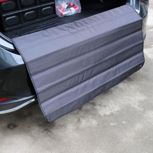Alfombrilla protectora para maletero de coche, tela Oxford, protección antiarañazos, almohadilla de protección trasera para maletero - Product Image 4