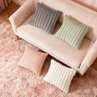 Housse de coussin carrée 45*45cm pour l'hiver, coussin de canapé chaud pour la décoration, housse de coussin moderne rayée en fausse fourrure de lapin