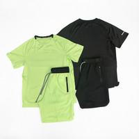 Ensemble de sport pour homme en polyester respirant à séchage rapide, col rond, manches courtes, élastique, anti-humidité, vente en gros pour l'été