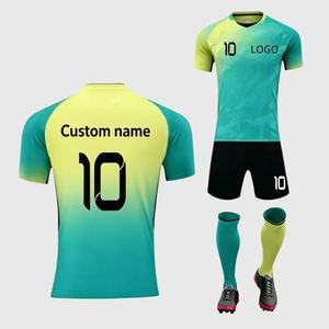 Maglia da Calcio Retrò Stile Regionale Italiano OEM ODM, Kit Calcio Vintage Traspirante Antivento per Tifosi - Product Image 4