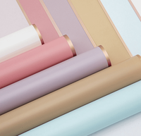 Papier d'emballage pour fleurs en plastique imperméable de luxe, imprimé avec des bords dorés, épaisseur de 65 microns, emballage pour fleuristes