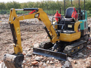 Mini-excavatrice Caterpillar 301.7 d'occasion importée de haute qualité, 7 tonnes, modèle 2016, PLC et pompe, prix bas, à vendre - Product Image 3