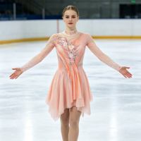 Robe de patinage artistique rose clair pour enfants et adultes, en maille à manches longues, avec strass et découpes florales au dos, pour compétition et spectacle