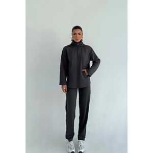 Conjunto Deportivo Naerys Color Antracita, Cómodo y Transpirable, con Detalle de Cremallera, Diseño Personalizado, Ropa Deportiva para Correr, Resistente al Viento - Product Image 3