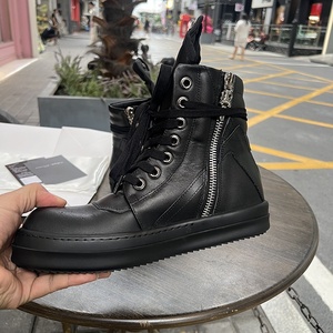 Botas de Hombre de Alta Calidad, Modernas, Blancas y Negras, Estilo Triángulo Invertido, con Cierre, Impermeables, con Plataforma - Product Image 4