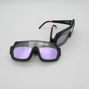 Verdadero color <span class=keywords><strong>de</strong></span> <span class=keywords><strong>seguridad</strong></span> negro profesional eléctrico negro oscurecimiento automático <span class=keywords><strong>gafas</strong></span> <span class=keywords><strong>de</strong></span> soldadura - Product Image 3
