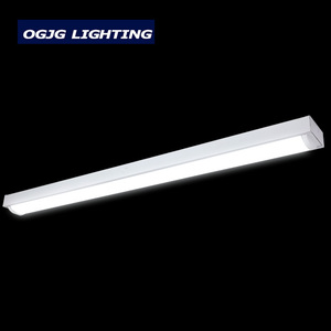 Luminaria LED Industrial Premium DLC de 105lm/w 130lm/w 40W 4 pies con Iluminación de Techo Regulable y Garantía de 5 Años - Product Image 3