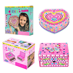 กล่องเก็บเครื่องประดับรูปหัวใจทำมือสำหรับเด็ก ของเล่นเสริมพัฒนาการ ฝึกสมาธิและการประสานงานระหว่างมือและตา พร้อมสติกเกอร์<span class=keywords><strong>เพชร</strong></span> EVA แบบต่อภาพ - Product Image 3