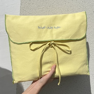 Bolsa de Lona con Solapa de Algodón Amarillo, Personalizada con Logotipo Impreso/Bordado, para Guardar Zapatos, Bolsos, Ropa, Manualidades - Product Image 1