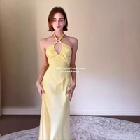 Robe longue jaune en satin d'acétate pour femme, coupe biais sexy, dos nu, élégante et amincissante, idéale pour les soirées d'été
