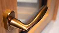 Ventana de Aluminio y Madera Compuesta con Rotura de Puente Térmico, Sistema de Apertura Doble Lateral, Personalizable