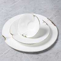 Assiettes de luxe en céramique blanches avec bord doré, vaisselle en porcelaine fine, assiettes de mariage, service de table en porcelaine
