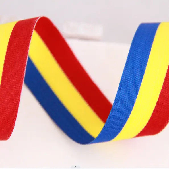 Romanya Kolombiyalı Moldova Venezuela ülke bayrağı şerit kırmızı sarı mavi üç renk