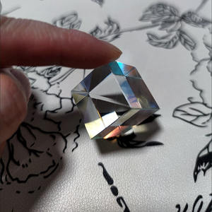 Prisma de <span class=keywords><strong>cubo</strong></span> multicolor de 50 mm para decoración, luz decorativa, experimentos de <span class=keywords><strong>Arte</strong></span> y Ciencia - Product Image 3