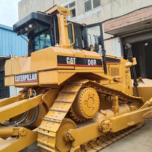 รถดันดินตีนตะขาบ Caterpillar D8R มือสองจากญี่ปุ่น รุ่นปี 2023 กำลัง 254 กิโลวัตต์ ความสามารถในการดันดิน 9.2 เมตร เครื่องยนต์ CAT 3406 พร้อมริปเปอร์ - Product Image 3