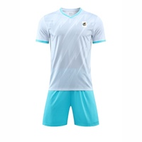 Maillot de football personnalisé de style thaïlandais de haute qualité, col en V, séchage rapide, impression numérique du logo, version joueur, vente en gros