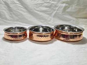 Tazón para Servir de Acero Inoxidable, Diseño Martillado, Borde de Cobre, Acero Inoxidable de Primera Calidad - Product Image 2