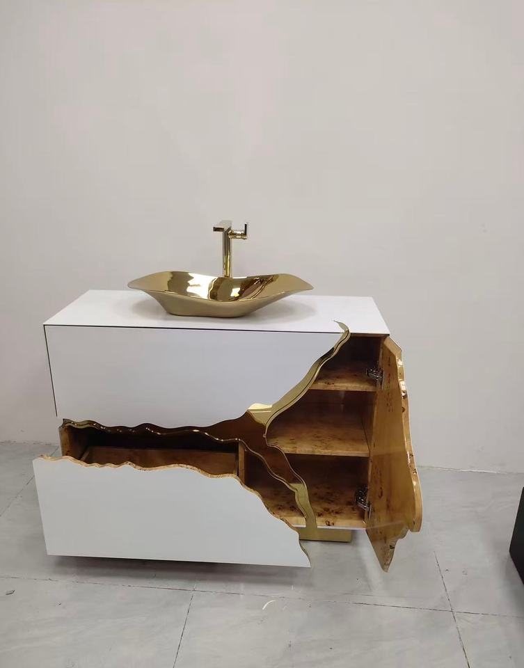 KALY Solid Brass Basin Mixer Tap - Single Handle, Gold-Mat Finish, Ceramic Cartridge, Water-Saving Aerator