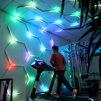 Nouveaux kits d'éclairage hexagonaux avec LED à changement de couleur RVB vibrant Connecter des centaines de modes de couleur et d'effets d'éclairage