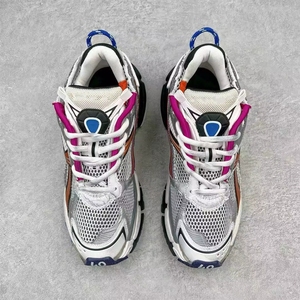 Zapatillas de running de lujo 2026: Novedad transpirable con cordones, suela blanda y amortiguación, de tela de malla ligera, exquisitas. - Product Image 1