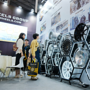 Argent brossé forgé luxe 5*114.3 120 18 <span class=keywords><strong>pouces</strong></span> roue forgée Felgi Velgen GLC GLE pour roue en alliage pour Mustang <span class=keywords><strong>Renault</strong></span> - Product Image 5