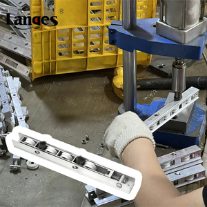 Nhiệm vụ nặng nề nhôm hồ sơ 4 bánh xe điều chỉnh trượt ẩn đôi Cửa & cửa sổ con lăn với vít - Product Image 1