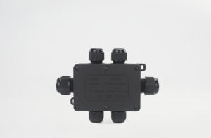 Boîte de jonction extérieure IP68 à 3 voies avec <span class=keywords><strong>borne</strong></span> Boîte de filetage 2 voies en Y étanche 32A/250V Boîte d'alimentation extérieure à connexion rapide - Product Image 3