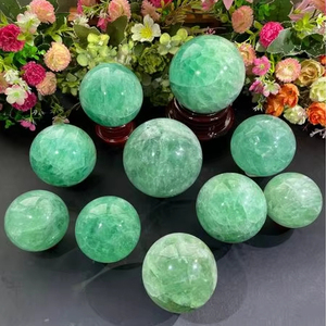 En gros, Pierre de guérison en fluorite verte naturelle polie, en forme de sphère, tour ou baguette, pour le thème de l'amour et l'artisanat de Noël - Product Image 1