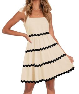 Vestido de manga corta independiente con tirantes y espalda descubierta plisada línea A - Product Image 6