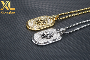 Pendentif Tête Étanche en Acier Inoxydable avec Zirconiums Pavés et Diamants, Design Collier Tendance Marlary, Plaqué Or - Product Image 6