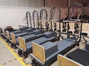 Reformer de yoga commercial en aluminium de qualité supérieure avec demi-tournebrise, modèle Ttrack complet, couleur Noir, référence Eleven-ab-re002 Essence Black - Product Image 6