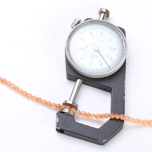 Perles de pierres précieuses en pierre de lune arc-en-ciel à vendre, 2484 variétés, y compris des coupes trillion, émeraude, radiant et hexagonales - Product Image 2