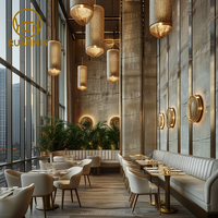 Mobilier commercial de restaurant Table carrée en marbre équipée de fauteuils en velours brun et présentoir de canapé Ensemble de restaurant