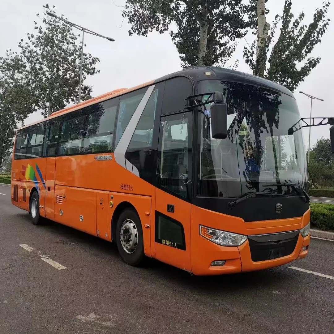 Подержанный автобус Zhongtong 51 мест роскошный 375hp туристический автобус б/у