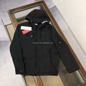 Áo khoác nam thời trang mới 2025, chất liệu nylon phản quang, kiểu dáng rộng rãi, nhiều túi, có khóa kéo, có thể mặc hai mặt. - Product Image 2