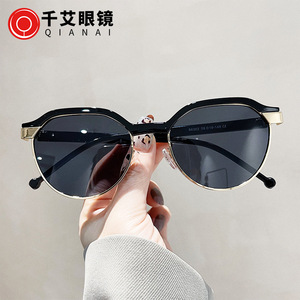 Lunettes de soleil F6-86302 pour femme, demi-cerclées irrégulières, monture noire, verres AC, type 3, protection solaire, tendance, pour l'extérieur - Product Image 5