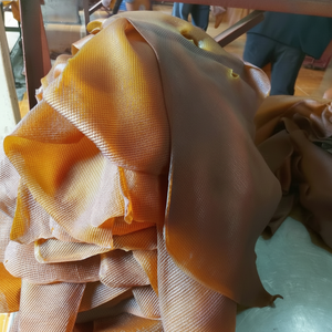 Feuilles RSS en caoutchouc naturel de haute qualité Phuc Thinh directement du Vietnam Feuilles fumées côtelées - Product Image 1