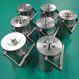 Recipiente de seguridad radiológica con blindaje de aleación de tungsteno encapsulado en acero inoxidable para almacenamiento de viales de líquidos radiactivos - Product Image 5